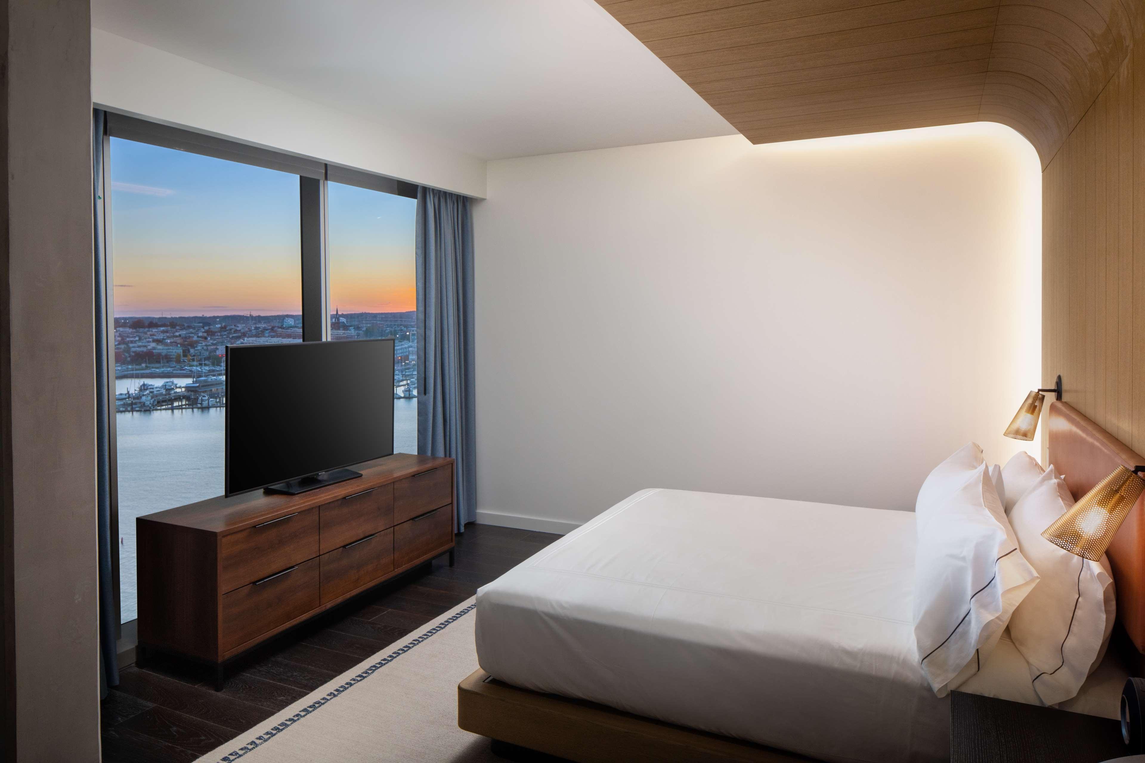Canopy By Hilton Baltimore Harbor Point - Newly Built Екстериор снимка